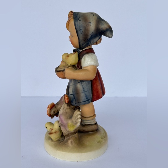 Vintage Hummel Goebel “Feeding Time” #199 TMK-2 Full Bee - Picture 2 of 6